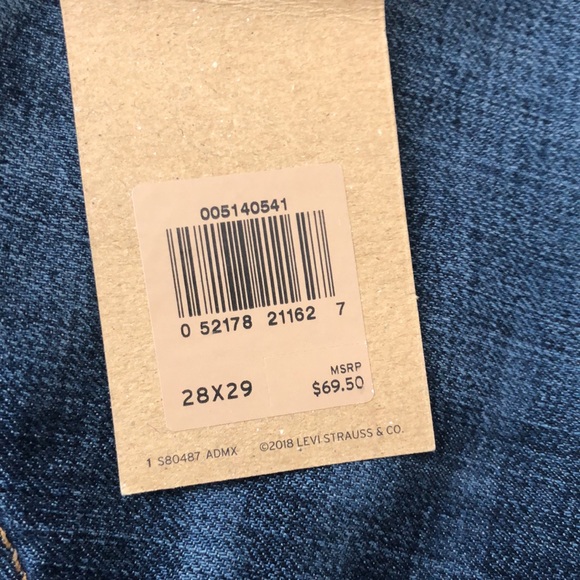 New levis straight jeans - Picture 3 of 3